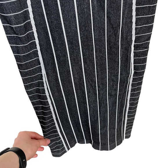 โญ๏ธ2/$20 BCBGeneration Stretchy y2k Geometric Line Bodycon Dress - Picture 7 of 11